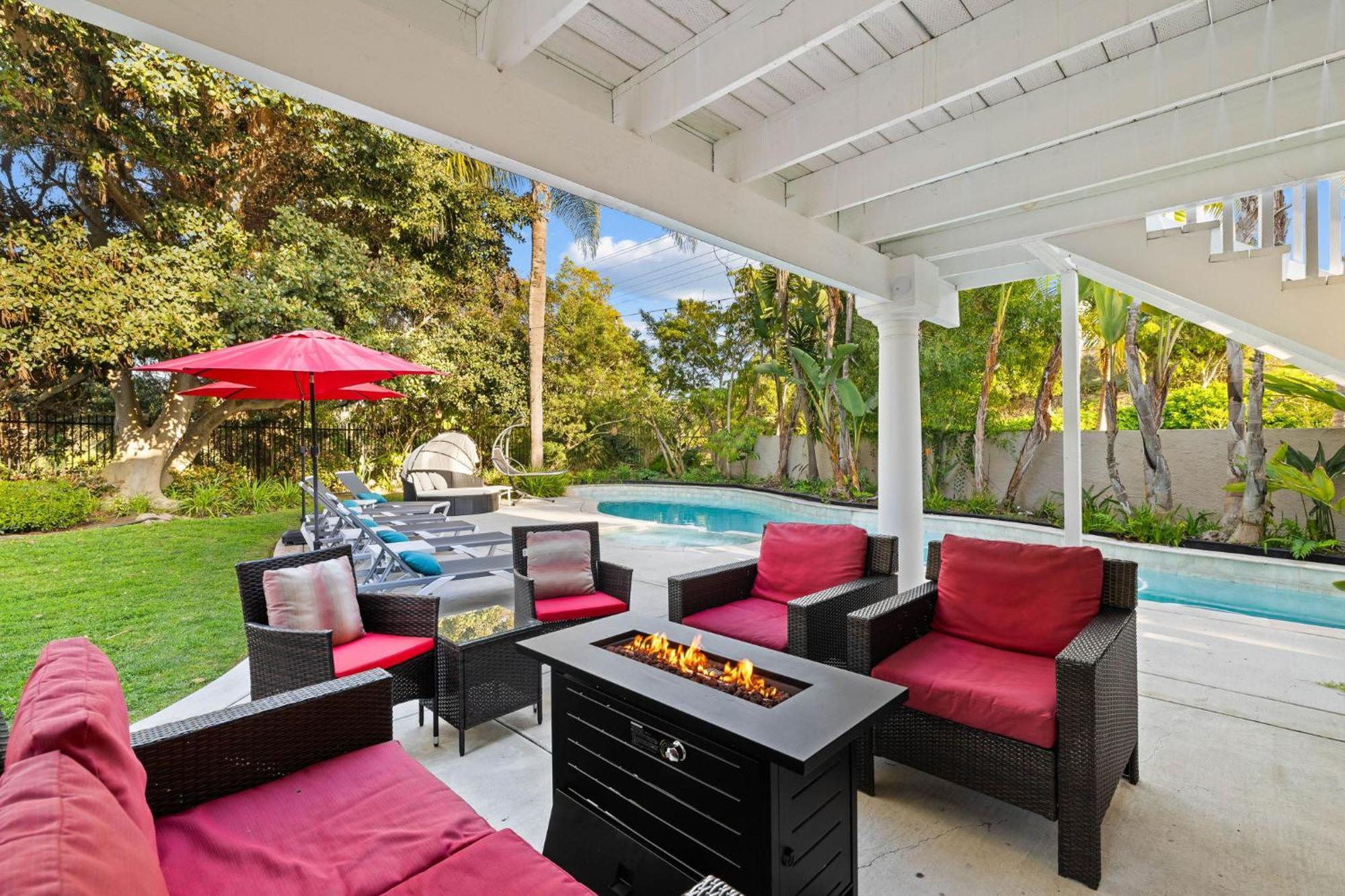 Villa Oceanview Luxe Retreat With Rooftop *