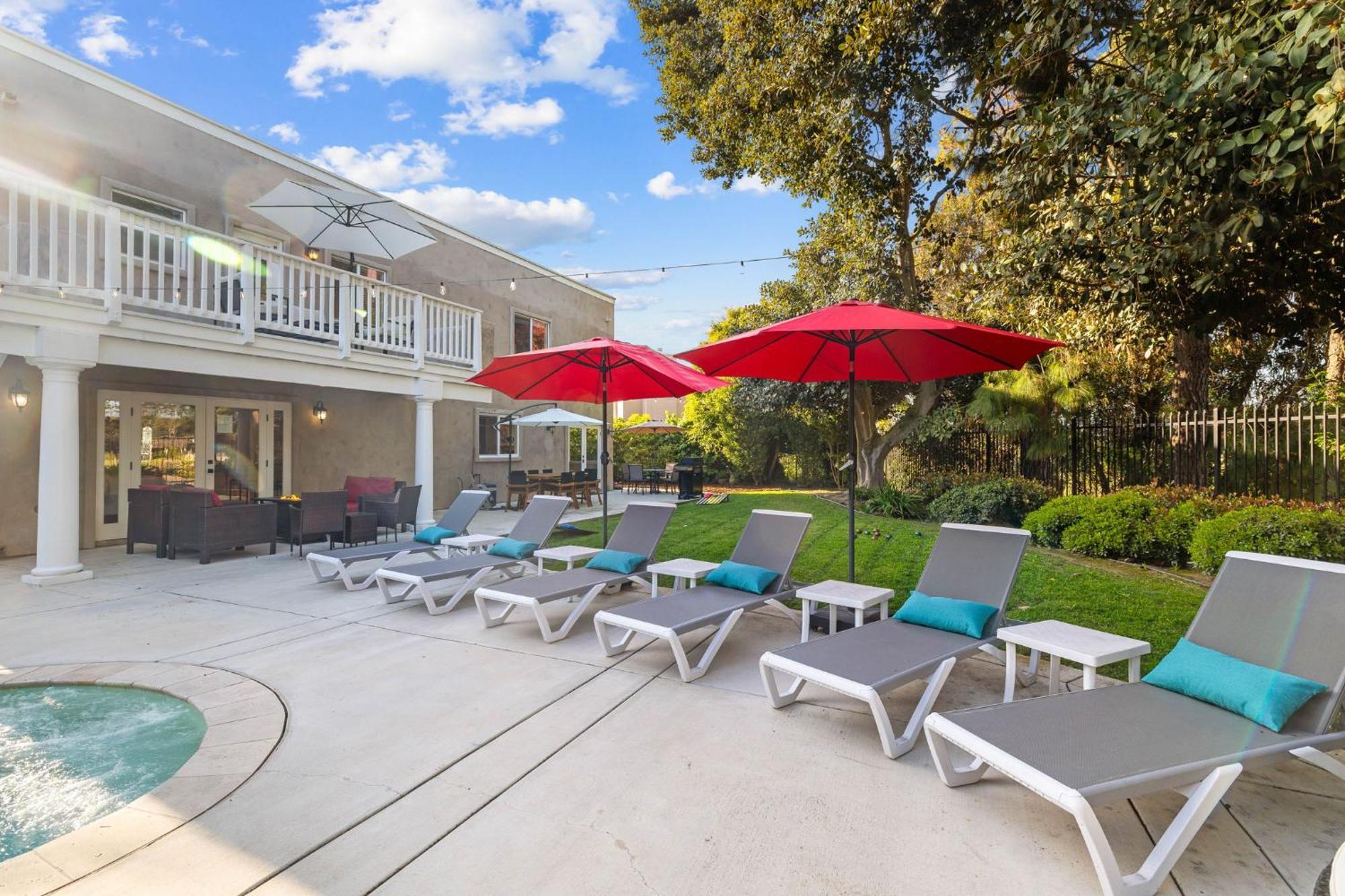 Villa Oceanview Luxe Retreat With Rooftop
