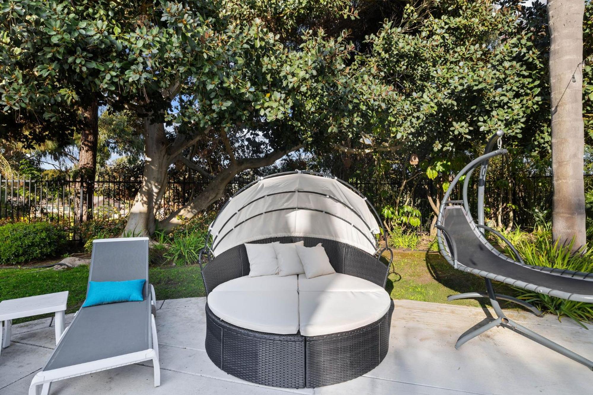 Villa Oceanview Luxe Retreat With Rooftop *